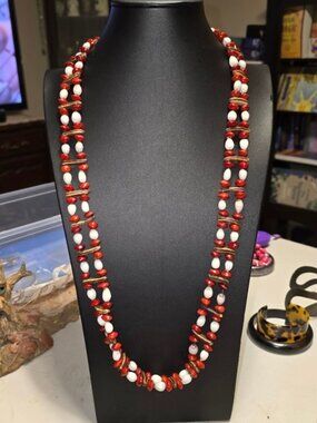 Genuine Madagascar Necklace made out of Shells and Seeds RARE!!!!! Red and White